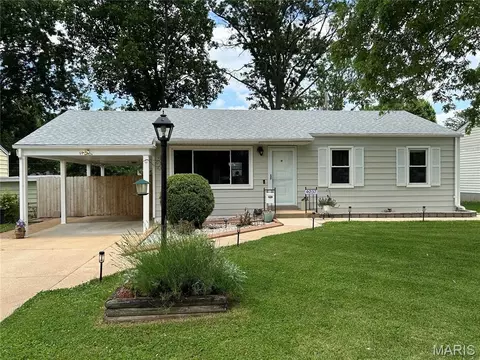 4037 Mount Olive St, Saint Louis, MO 63125