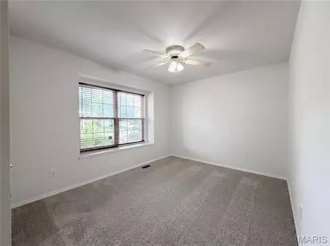 Bedroom - 246 Royalltrail Ln, O'fallon, MO 63368 photo 2 of 4