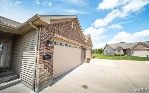 Exterior - 903 Q Ave, Saint Clair, MO 63077 photo 4 of 5