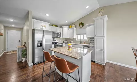 Kitchen - 903 Q Ave, Saint Clair, MO 63077 photo 2 of 3