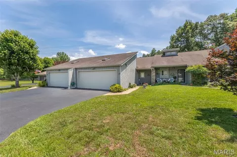 3 Shadowbrook Dr, Poplar Bluff, MO 63901