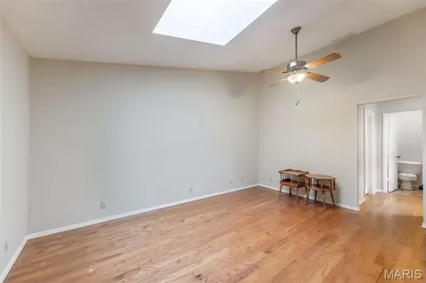 Living - 3 Shadowbrook Dr, Poplar Bluff, MO 63901 photo 2 of 2