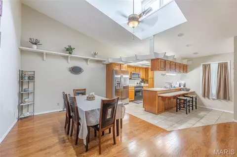 Dining - 3 Shadowbrook Dr, Poplar Bluff, MO 63901 photo 1 of 2
