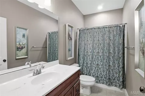 Bath - 608 Willowbrook Way, O'fallon, IL 62269 photo 2 of 3