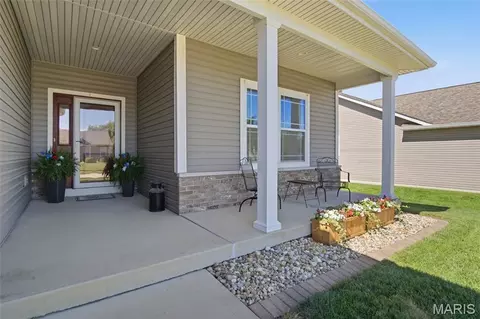 Exterior - 608 Willowbrook Way, O'fallon, IL 62269 photo 3 of 6