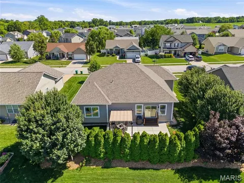 View/Area - 608 Willowbrook Way, O'fallon, IL 62269 photo 2 of 4