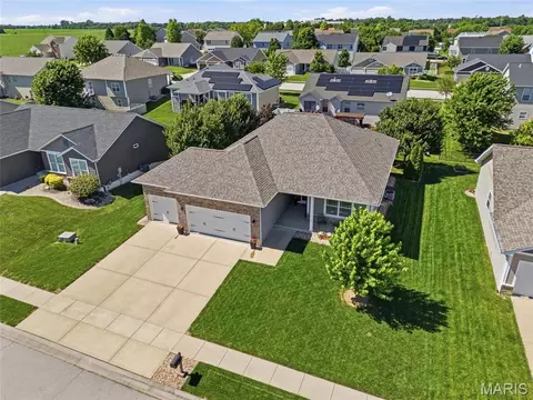 View/Area - 608 Willowbrook Way, O'fallon, IL 62269 photo 1 of 4