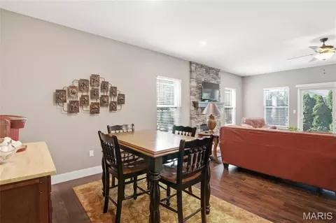 Dining - 608 Willowbrook Way, O'fallon, IL 62269 photo 3 of 3