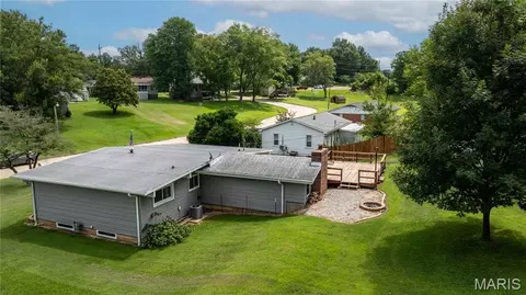 Exterior - 1131 Corinne St, Jackson, MO 63755 photo 1 of 9