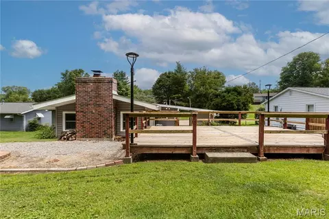 Exterior - 1131 Corinne St, Jackson, MO 63755 photo 5 of 9