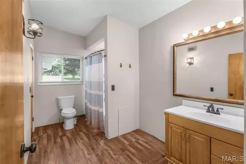 Bath - 1131 Corinne St, Jackson, MO 63755 photo 1 of 1