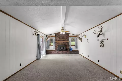 Living - 1131 Corinne St, Jackson, MO 63755 photo 1 of 6