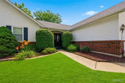 Exterior - 2082 Hackmann Estates Dr, Saint Charles, MO 63303 photo 1 of 7