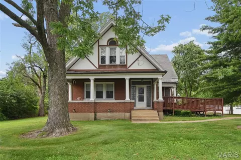 2655 Parker Rd, Florissant, MO 63033