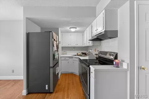 Kitchen - 158 Beard Dr #C, Eureka, MO 63025 photo 1 of 2