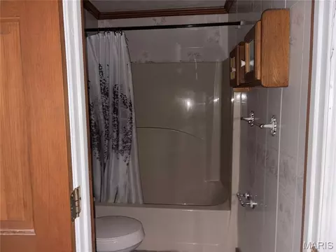 Bath - 7447 Angell Rd, Gerald, MO 63037 photo 1 of 2