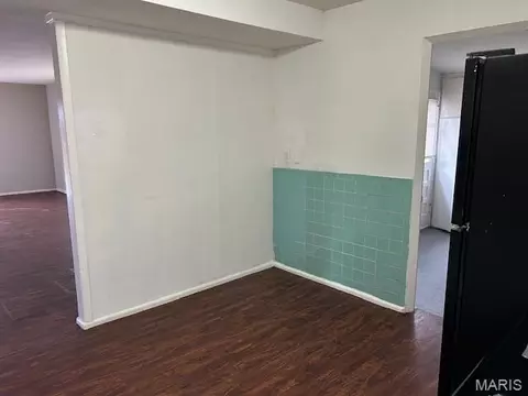 Entry Way - 6826 Friarwood Dr, Berkeley, MO 63134 photo 1 of 1
