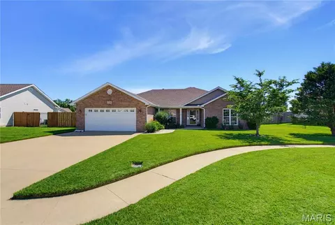 1108 Tulip Trce, Sikeston, MO 63801