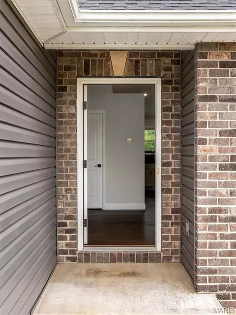 Entry Way - 2798 Moon Crest Ct, Washington, MO 63090 photo 1 of 1