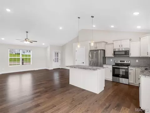 Kitchen - 2798 Moon Crest Ct, Washington, MO 63090 photo 1 of 5