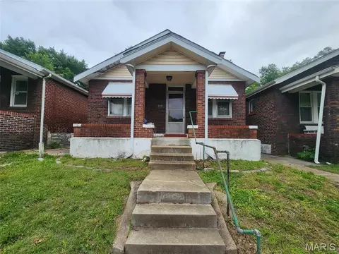 5701 Terry Ave, Saint Louis, MO 63120