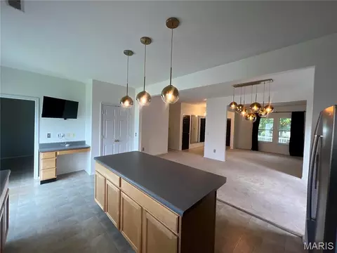 Kitchen - 321 Hawks View Dr, O'fallon, MO 63368 photo 2 of 2