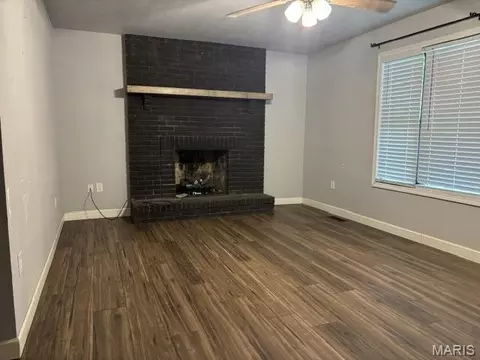 Living - 39705 Bernard Rd, Malden, MO 63863 photo 1 of 2