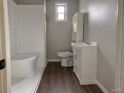 Bath - 39705 Bernard Rd, Malden, MO 63863 photo 1 of 4