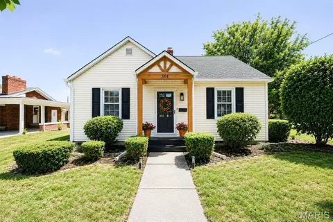 501 N State St, Jerseyville, IL 62052
