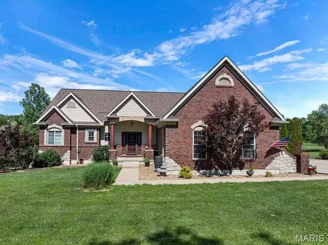 30136 Palmyra Rd, Warrenton, MO 63383
