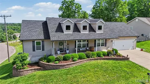 125 Macarthur St, New Haven, MO 63068