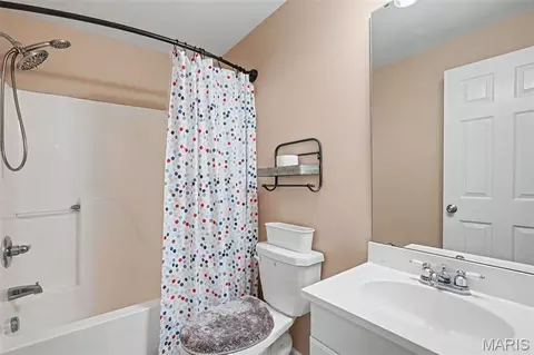 Bath - 125 Macarthur St, New Haven, MO 63068 photo 3 of 3
