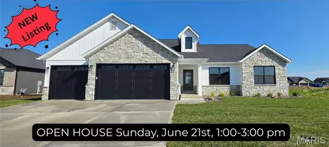308 Rumsfeld Dr, Troy, IL 62294