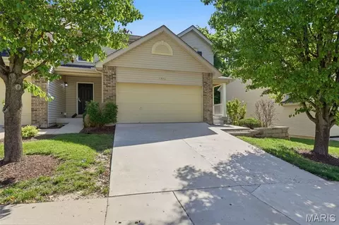 Exterior - 5533 Wavecrest Cir, Cottleville, MO 63304 photo 2 of 11