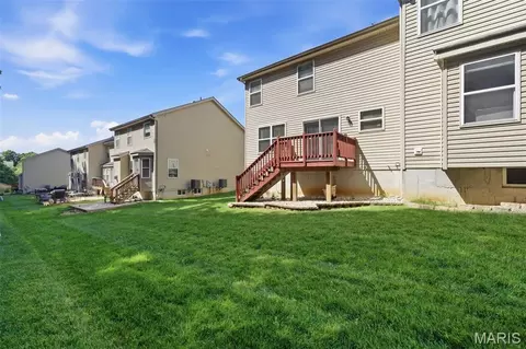 Exterior - 5533 Wavecrest Cir, Cottleville, MO 63304 photo 10 of 11