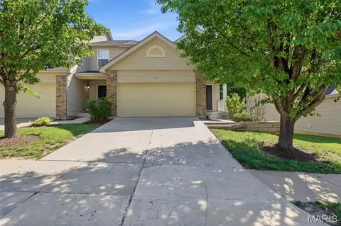 5533 Wavecrest Cir, Cottleville, MO 63304