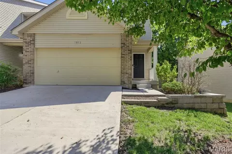 Exterior - 5533 Wavecrest Cir, Cottleville, MO 63304 photo 3 of 11