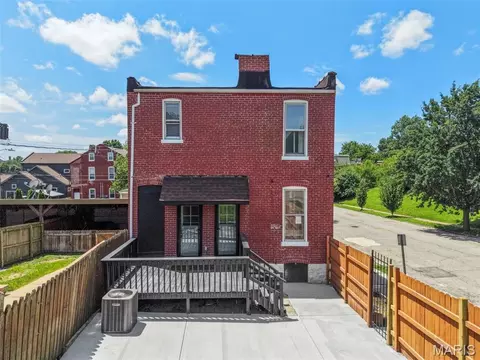 1810 Utah St, Saint Louis, MO 63118