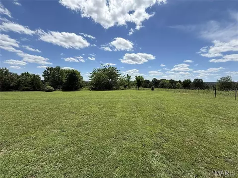 Exterior - 12557 Jake Ln, Plato, MO 65552 photo 2 of 6