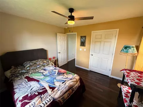 Bedroom - 12557 Jake Ln, Plato, MO 65552 photo 1 of 4