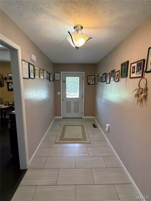 Entry Way - 12557 Jake Ln, Plato, MO 65552 photo 1 of 1