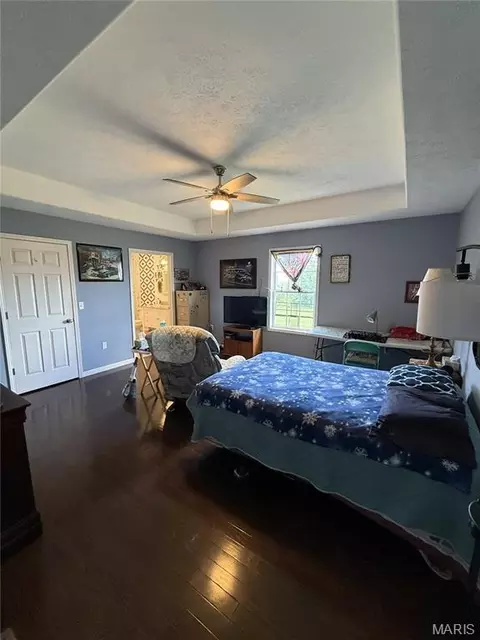 Bedroom - 12557 Jake Ln, Plato, MO 65552 photo 4 of 4