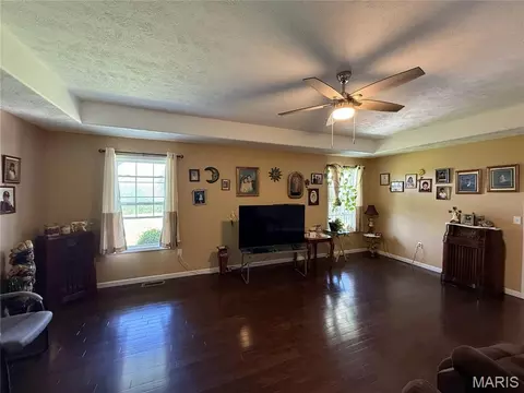 Living - 12557 Jake Ln, Plato, MO 65552 photo 1 of 1