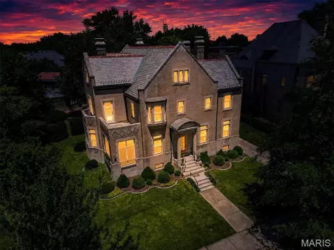 3523 Longfellow Blvd, Saint Louis, MO 63104