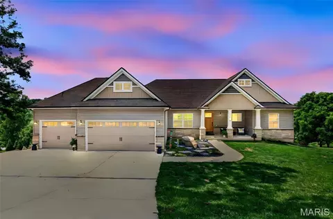Exterior - 208 Berg Crossing Dr, Augusta, MO 63332 photo 2 of 21