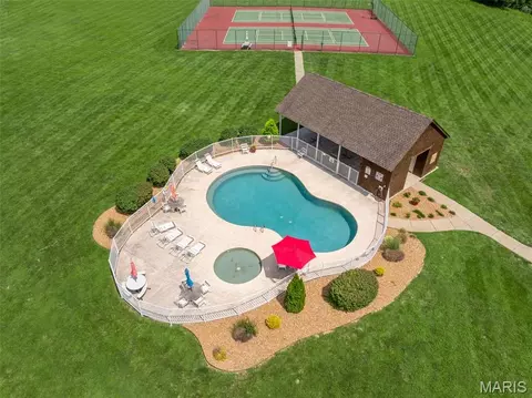 Exterior - 208 Berg Crossing Dr, Augusta, MO 63332 photo 18 of 21
