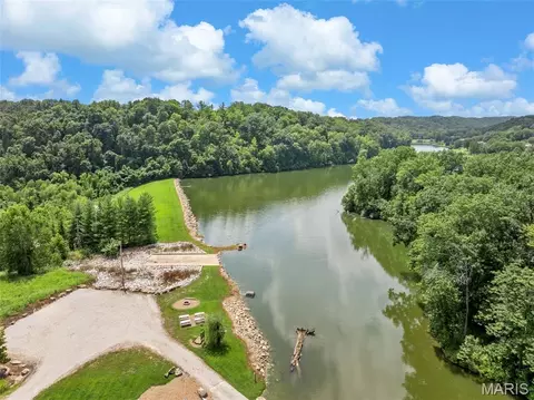 View/Area - 208 Berg Crossing Dr, Augusta, MO 63332 photo 9 of 9