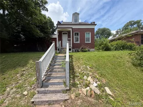 4651 Minnesota Ave, Saint Louis, MO 63111