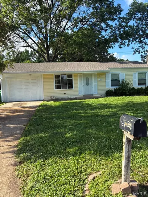 1911 Keelen Dr, Saint Louis, MO 63136