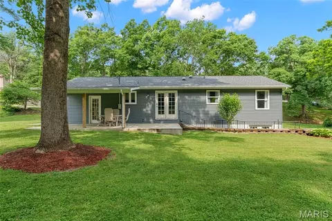 Exterior - 3752 Sunrise Dr, Pacific, MO 63069 photo 4 of 6